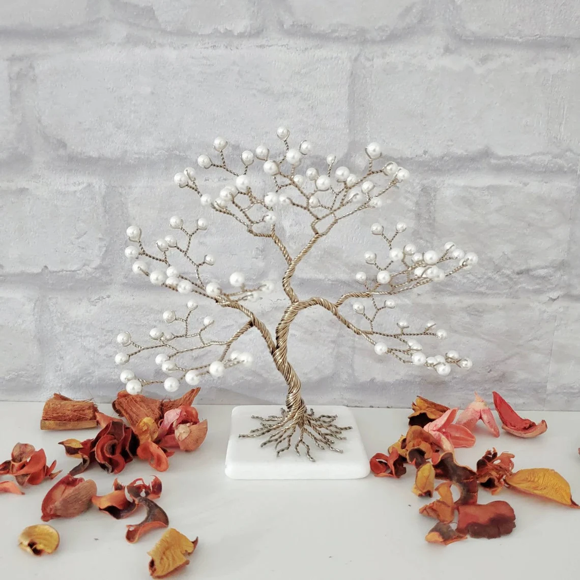 Pearl Wire Tree