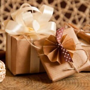 gifts for boyfriends family